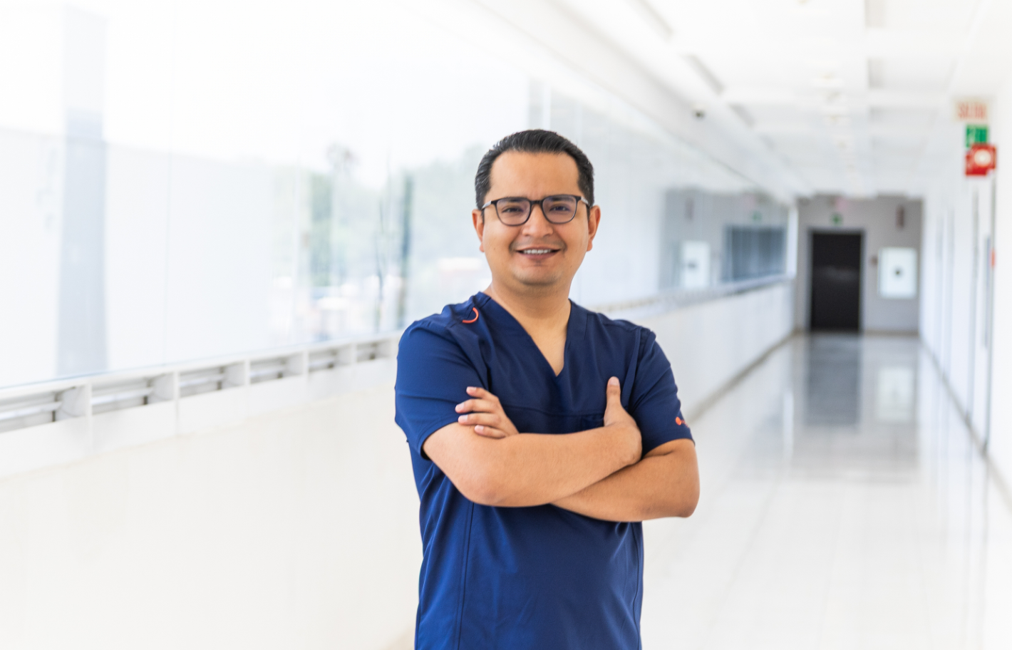 Dr. Uriel Riveras